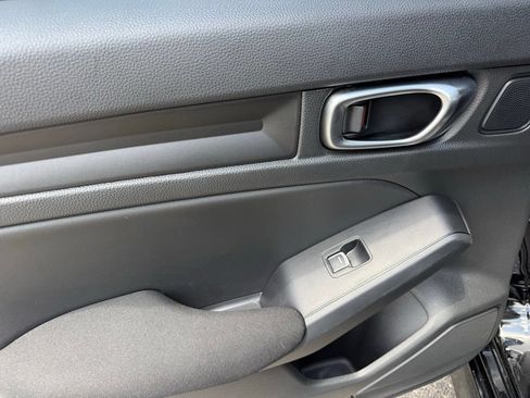 Used 2023 Honda Civic Sport image 30