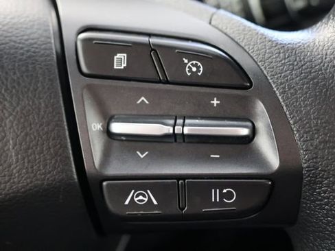 Used 2023 Hyundai Kona SEL image 12