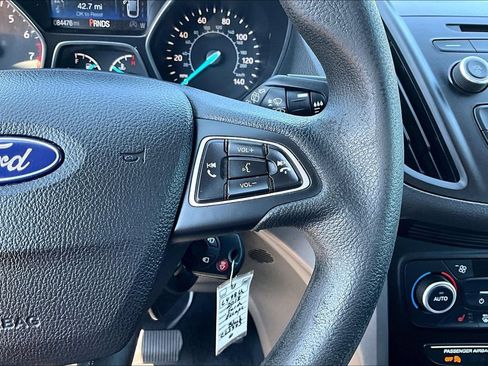 Used 2018 Ford Escape SE w/ Ford Safe & Smart Package AWD/4WD image 18