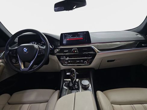 Used 2019 BMW 530i w/ Convenience Package image 12