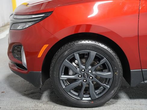 Used 2023 Chevrolet Equinox RS w/ RS Leather Package image 5