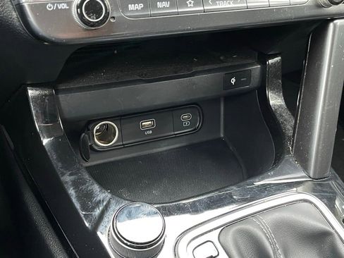 Used 2024 Kia Seltos EX image 20