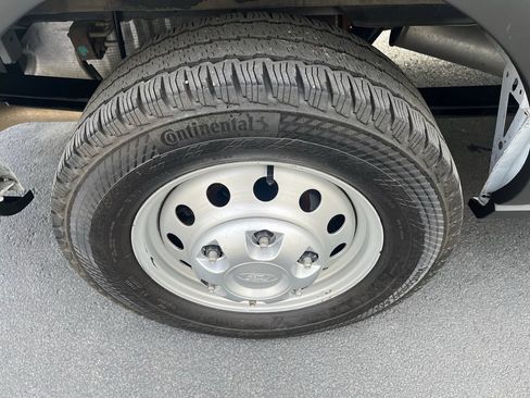 Used 2023 Ford Transit 350 XL image 14