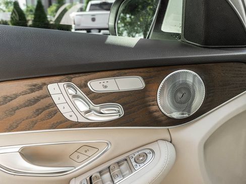 Used 2017 Mercedes-Benz C 300 4MATIC Sedan image 17