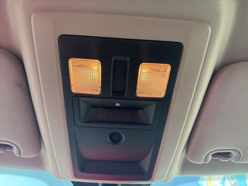 Used 2015 RAM 1500 Express image 16