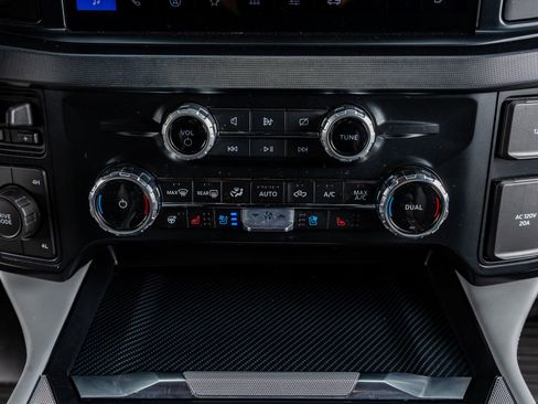 Used 2024 Ford F450 Limited w/ FX4 Off-Road Package image 27