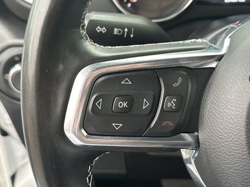 Certified 2022 Jeep Wrangler Unlimited Sahara w/ Cold Weather Group image 32