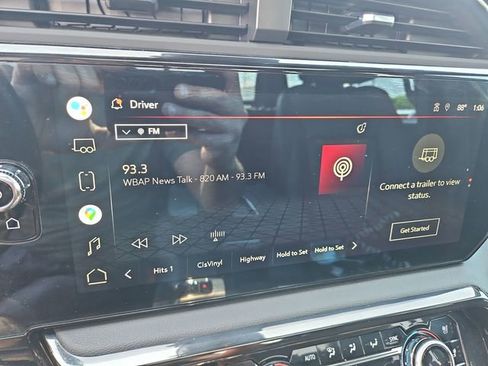 Used 2022 GMC Sierra 1500 AT4 w/ Technology Package image 13