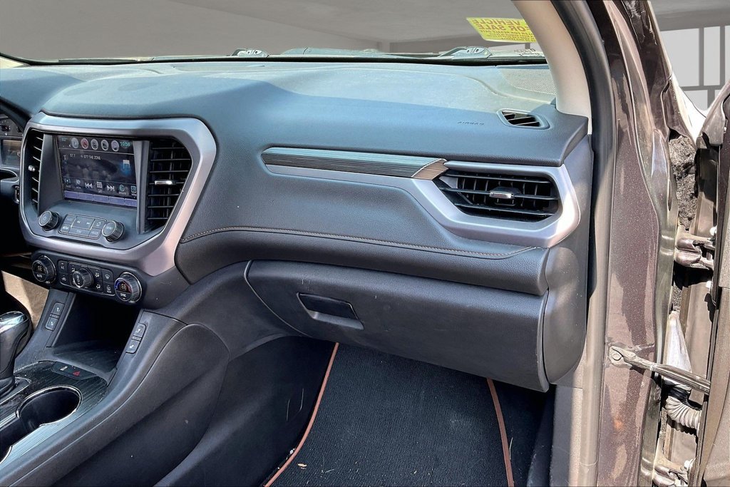 Used 2017 GMC Acadia SLT AWD/4WD image 22