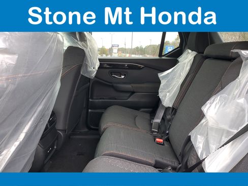 New 2025 Honda Pilot Sport image 11