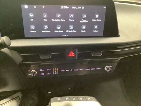 Certified 2023 Kia EV6 Wind image 17