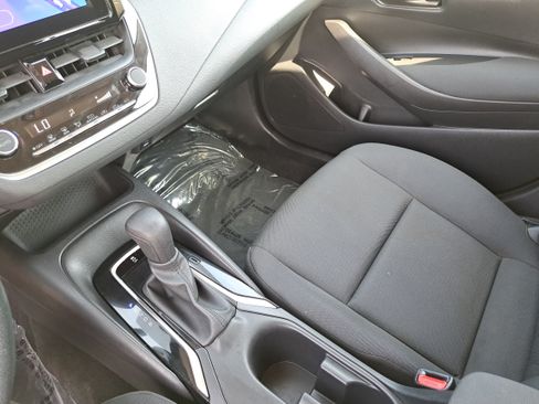 Used 2024 Toyota Corolla LE FWD image 23