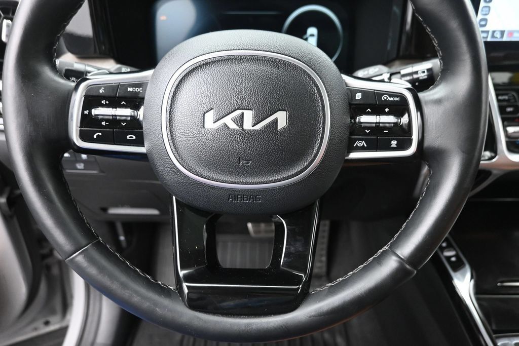 Used 2023 Kia Sorento SX Prestige AWD/4WD image 19