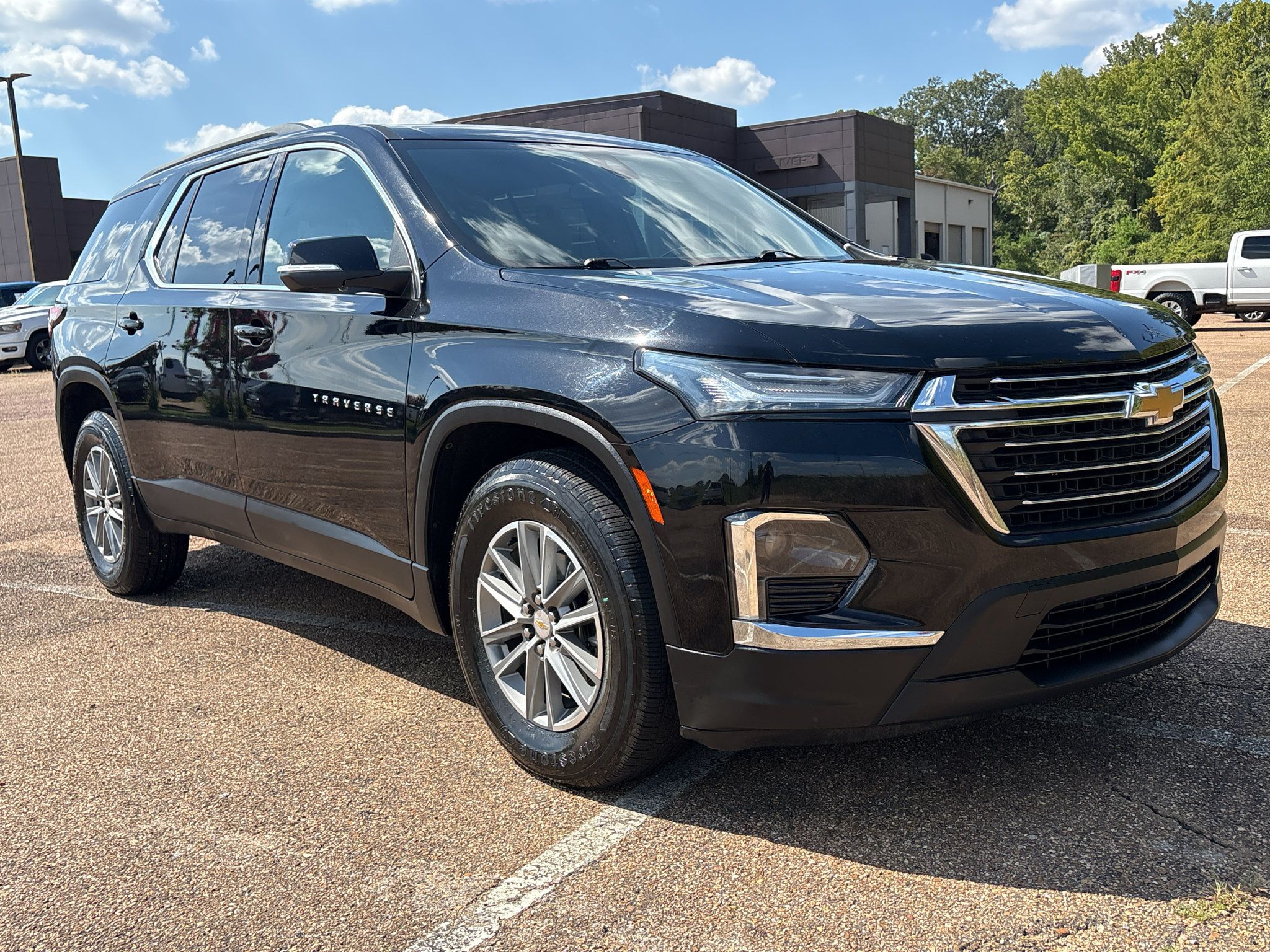 Used 2022 Chevrolet Traverse LT AWD/4WD image 6