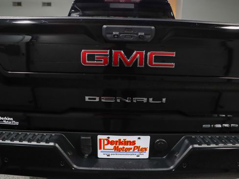 Used 2020 GMC Sierra 2500 Denali image 8