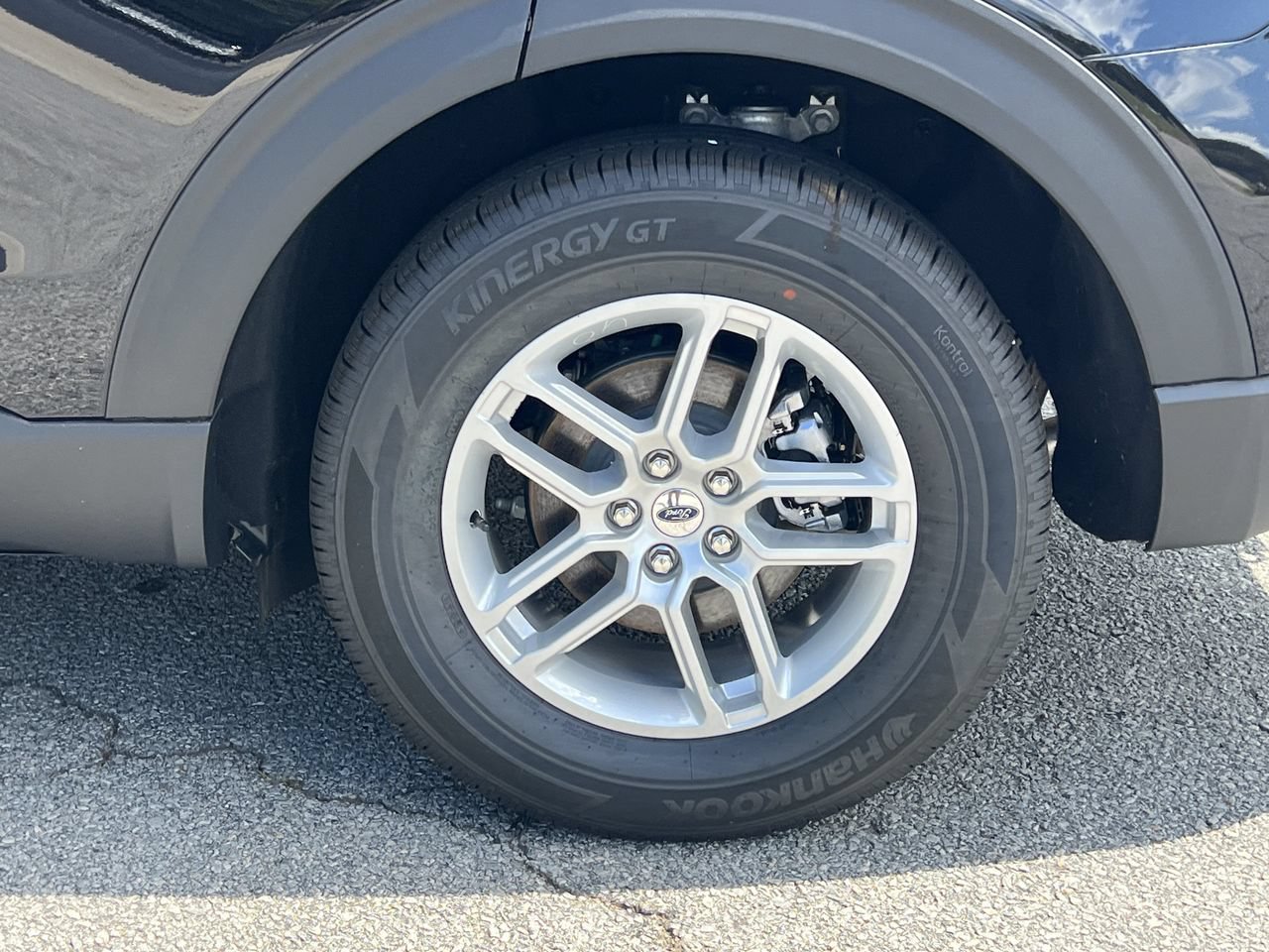 New 2026 Ford Explorer Active RWD image 25