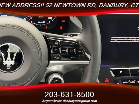 Used 2023 Maserati Grecale Modena AWD/4WD image 29