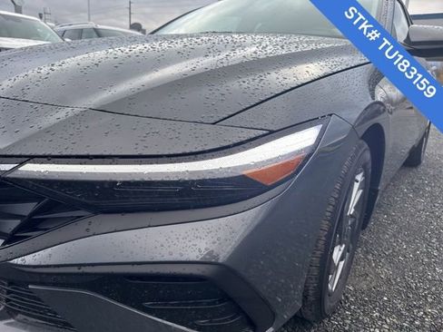 New 2026 Hyundai Elantra Blue image 4