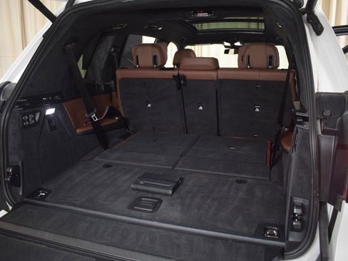 Used 2026 BMW X7 M60i image 43