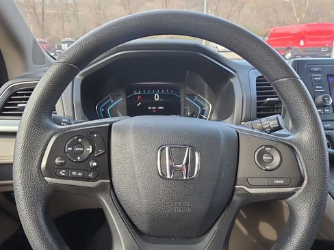 Used 2019 Honda Odyssey LX image 15