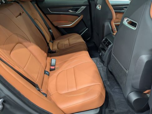 New 2026 Jaguar F-PACE R-Dynamic S image 19