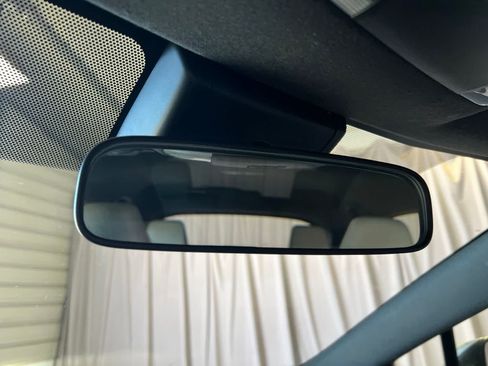 Used 2019 Toyota Corolla SE FWD image 25