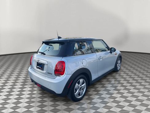 Used 2014 MINI Cooper 2-Door Hardtop image 5