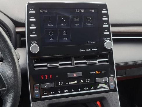 Used 2022 Toyota Avalon XLE image 21