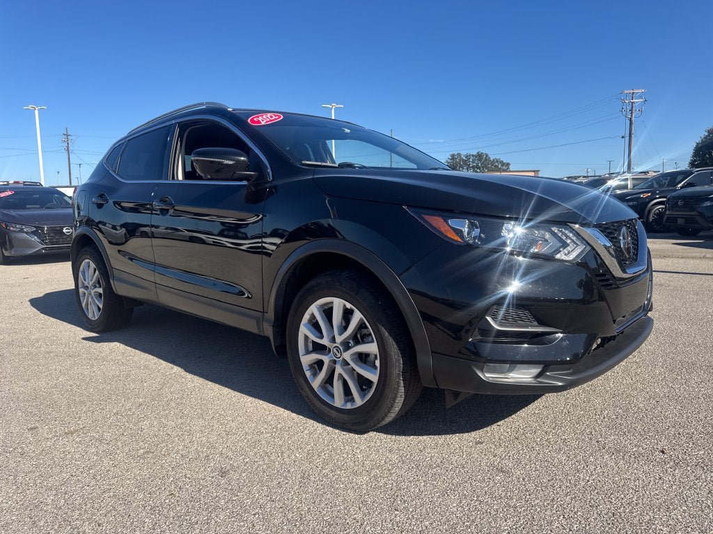 Used 2022 Nissan Rogue Sport SV w/ Technology Package FWD image 10