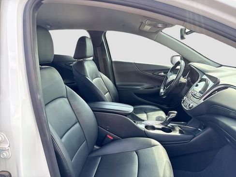 Used 2021 Chevrolet Malibu LT w/ Leather Package FWD image 24