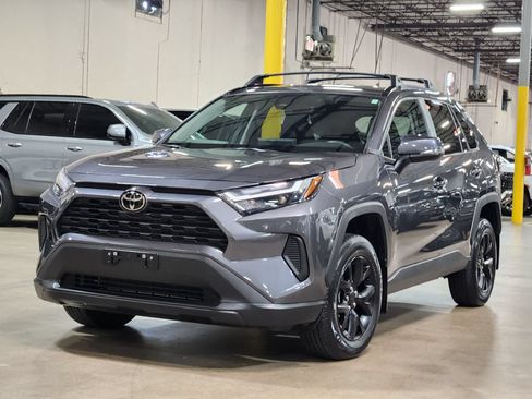 Used 2023 Toyota RAV4 XLE FWD image 5