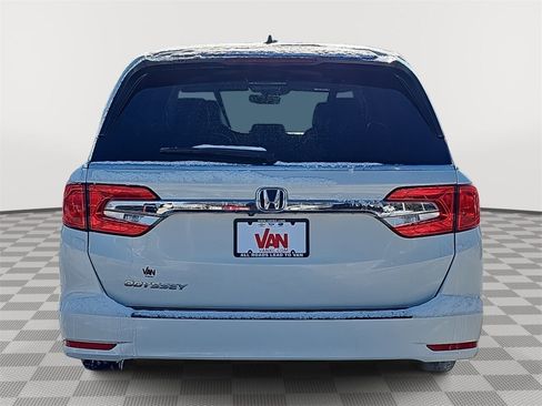 Used 2018 Honda Odyssey EX-L image 6