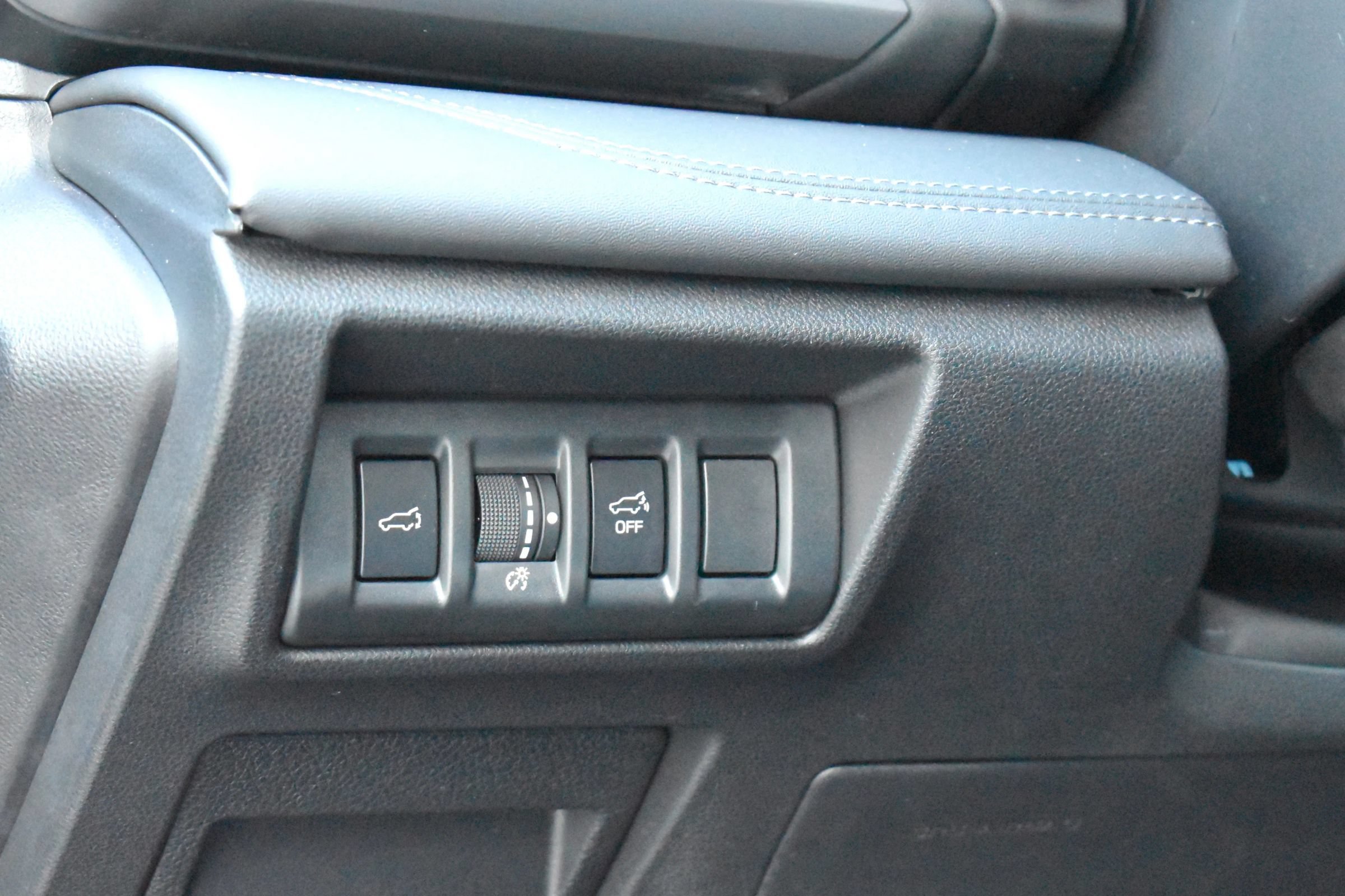 Used 2023 Subaru Outback Limited AWD/4WD image 17