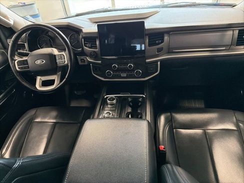 Used 2022 Ford Expedition Max XLT image 21