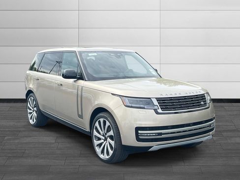 New 2026 Land Rover Range Rover Long Wheelbase SE AWD/4WD image 7