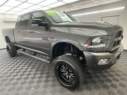 Used 2017 RAM 2500 Laramie w/ Sport Appearance Group AWD/4WD image 3