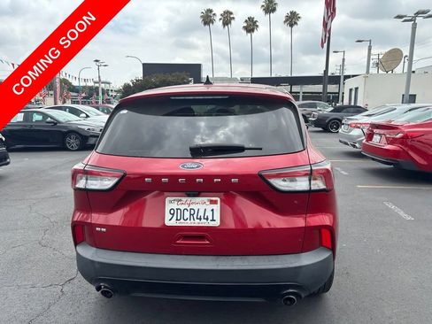 Used 2022 Ford Escape SE w/ SE Sport Appearance Package FWD image 5
