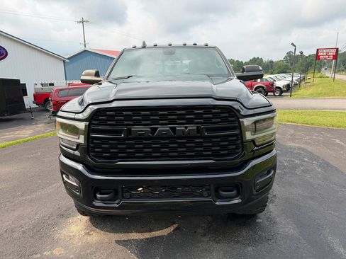 Used 2022 RAM 2500 Big Horn w/ Level C Equiment Group AWD/4WD image 2