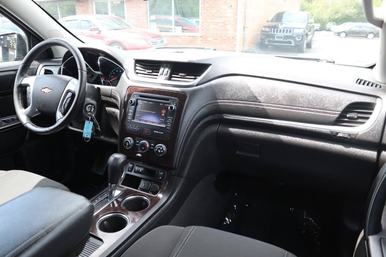 Used 2015 Chevrolet Traverse LT AWD/4WD image 11