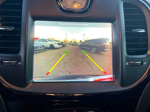 Used 2019 Chrysler 300 S image 13