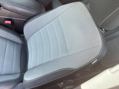 Used 2019 Ford Escape S FWD image 3