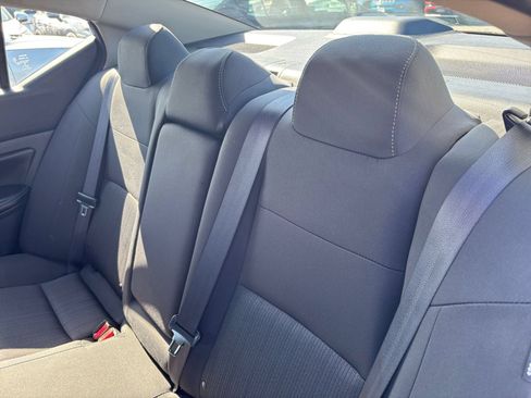 Used 2025 Nissan Altima 2.5 SV FWD image 27