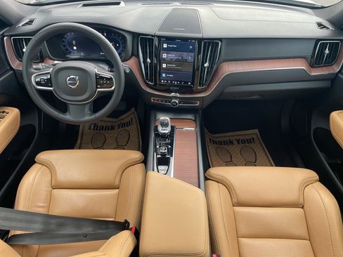 Certified 2023 Volvo XC60 B5 Ultimate w/ Climate Package image 25