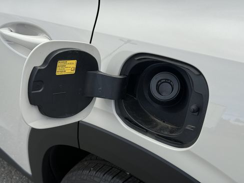 New 2026 Chevrolet Trax RS w/ Driver Confidence Package FWD image 34