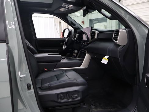 Used 2026 Toyota Tundra Platinum image 32