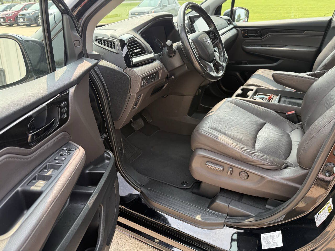 Used 2018 Honda Odyssey Elite image 5