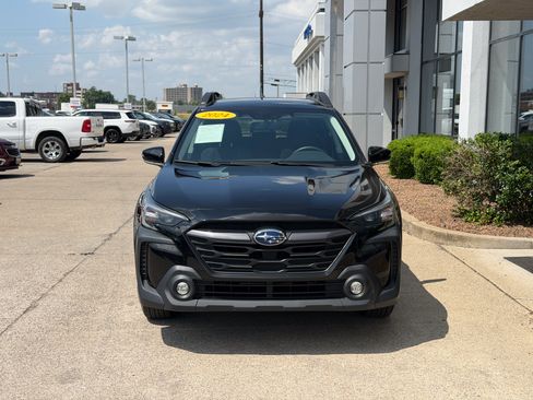 Used 2024 Subaru Outback Premium w/ Popular Package #1 AWD/4WD image 18