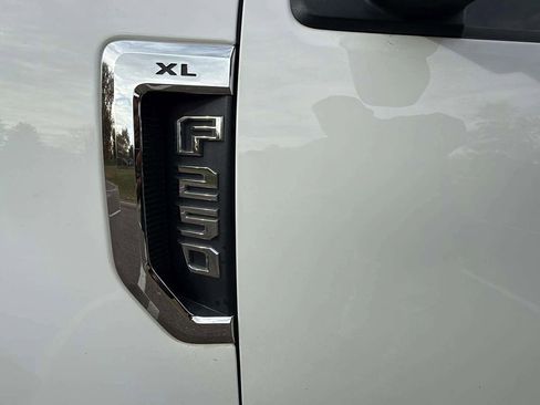 Used 2019 Ford F250 XL w/ Power Equipment Group image 19