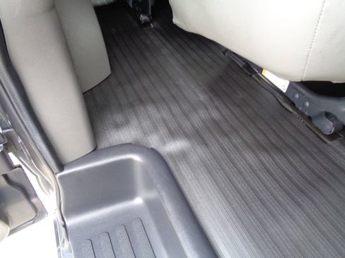 Used 2017 Chevrolet Express 2500 LS image 63