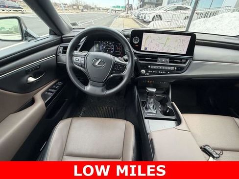 Used 2023 Lexus ES 350 w/ Premium Package image 12